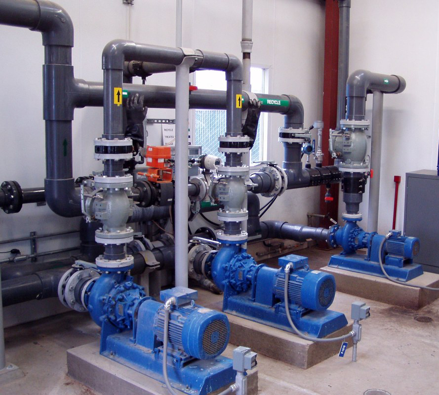 https://urbansolutions.me/wp-content/uploads/2026/01/chilled-water-pump-repair_2_orig.jpg